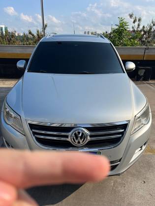 VOLKSWAGEN TIGUAN 2.0 TSI 16V TURBO GASOLINA 4P TIPTRONIC VOLKSWAGEN TIGUAN 2.0 TSI 16V TURBO GASOLINA 4P TIPTRONIC